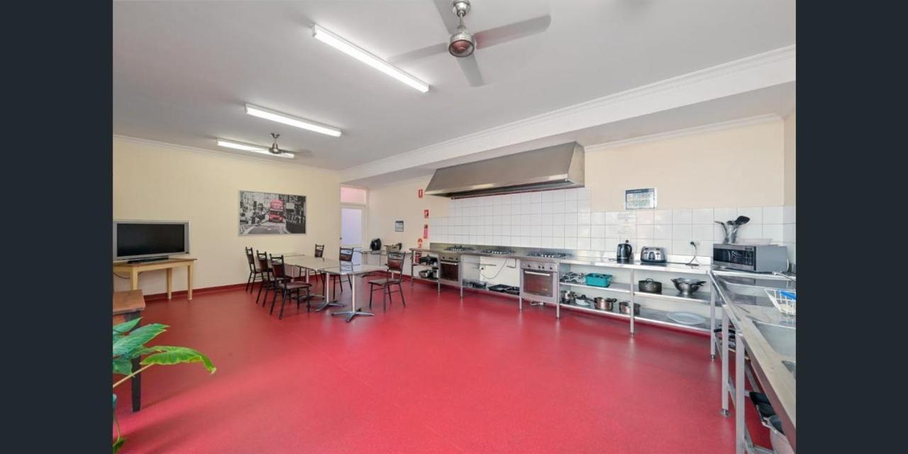 Emu Backpackers Perth - Note - Valid Passport Required For Check In Hostel ภายนอก รูปภาพ
